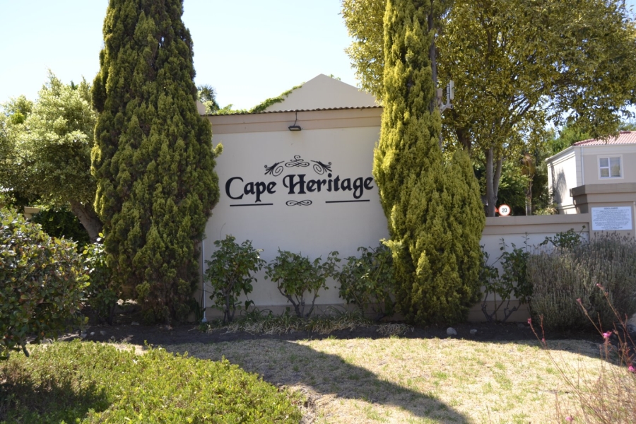 3 Bedroom Property for Sale in Heritage Park Western Cape
